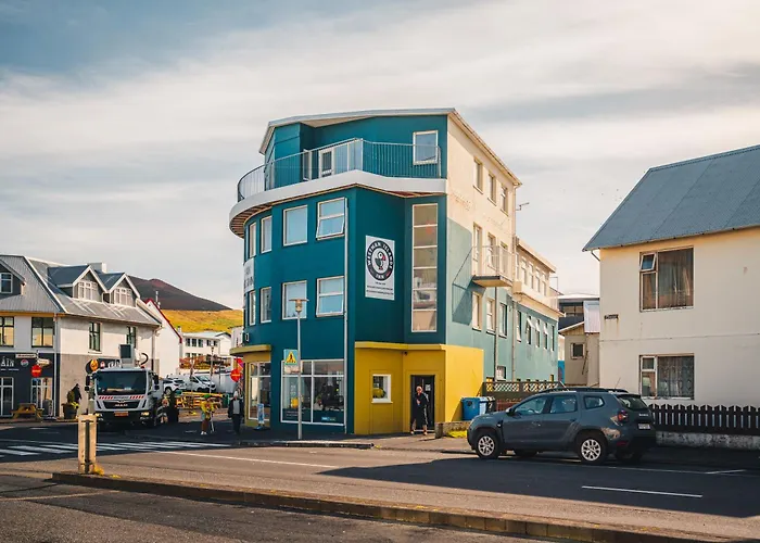 Westman Islands Inn